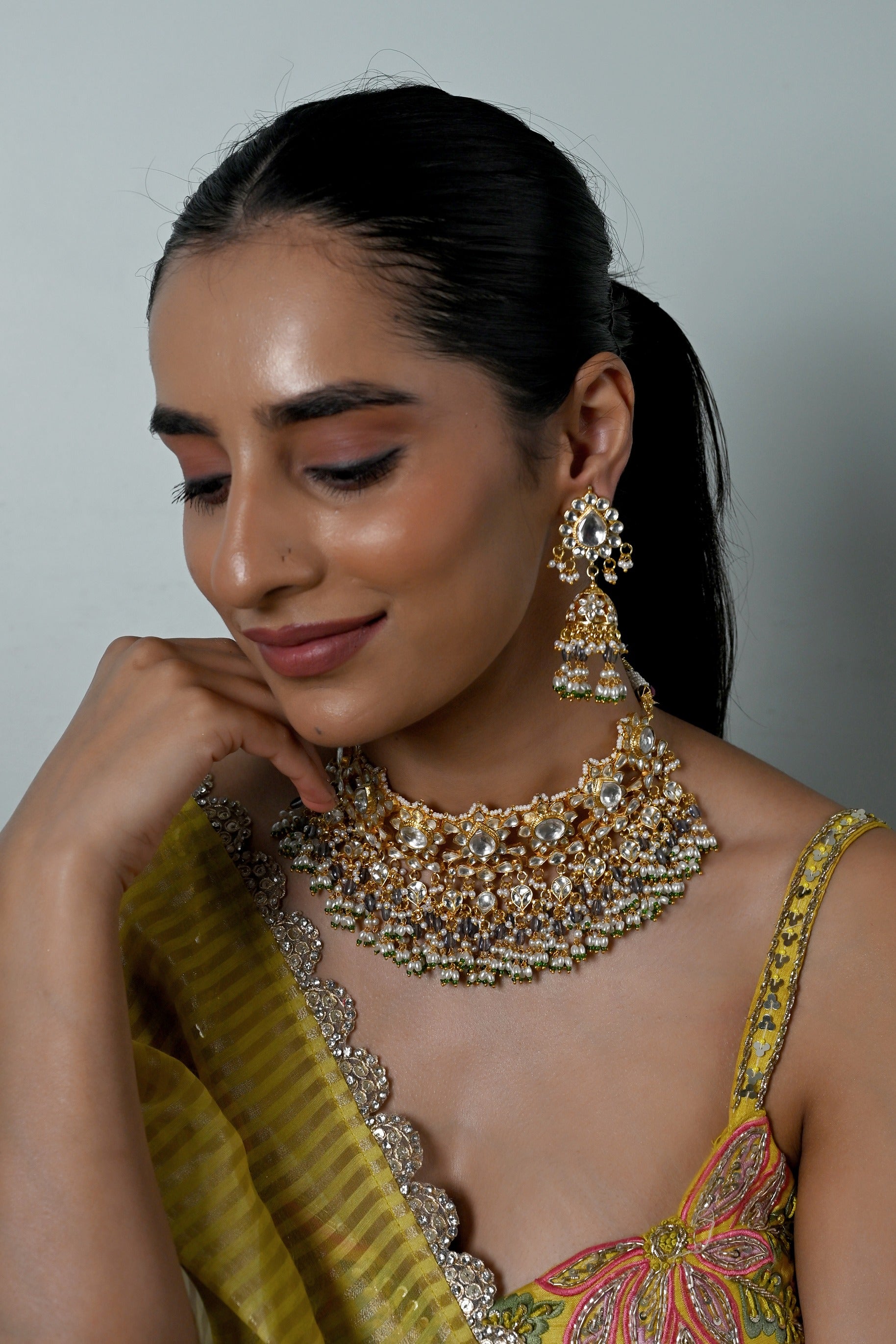 Choker With Earrings