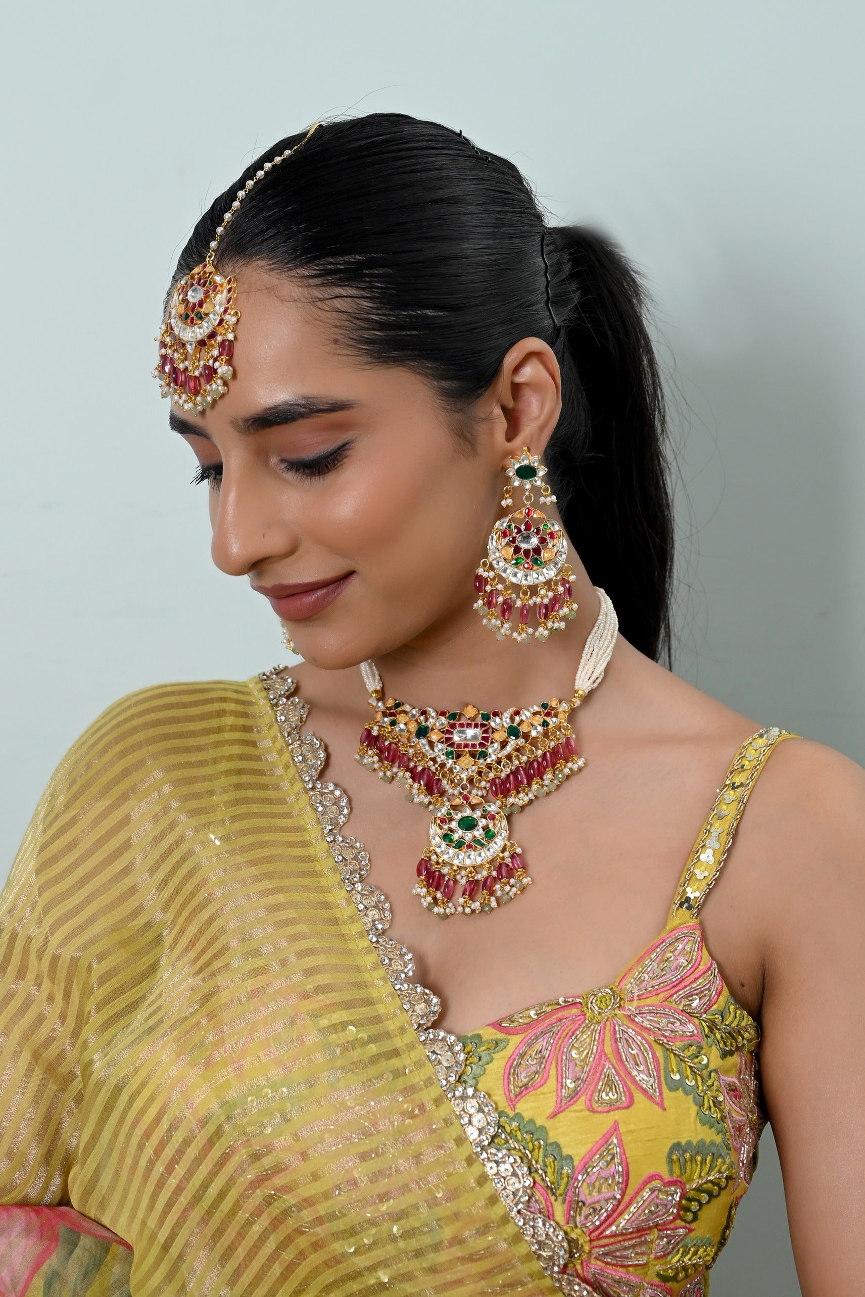 Choker With Earrings