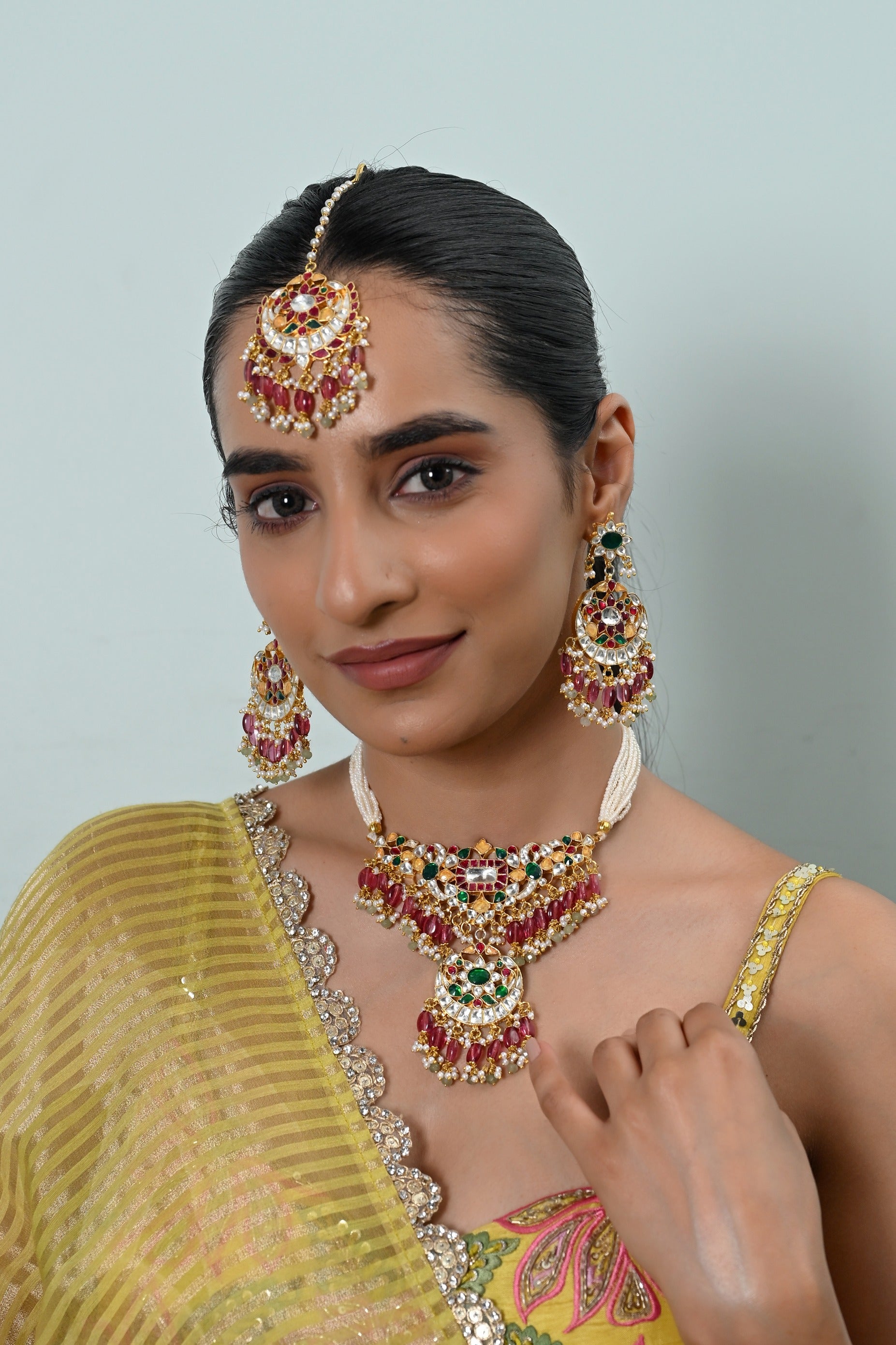 Choker With Earrings
