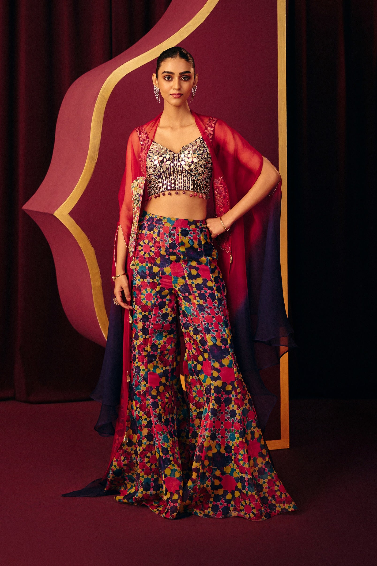 Bahaar Cape Set