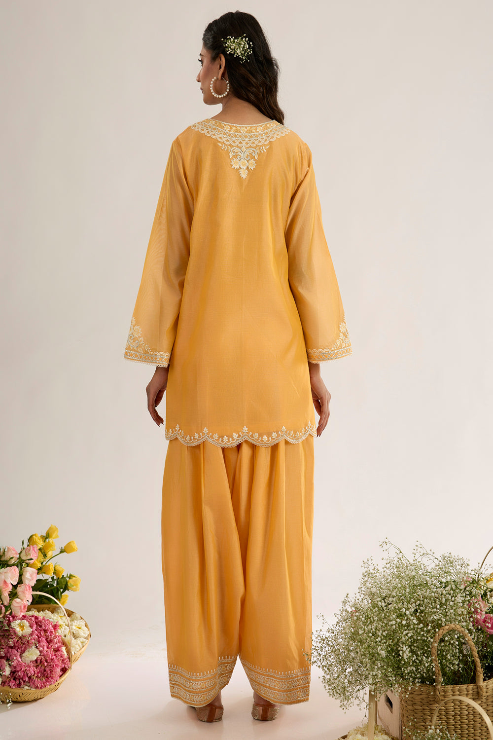 Short Kurta With Farsha Salwar And Dupatta