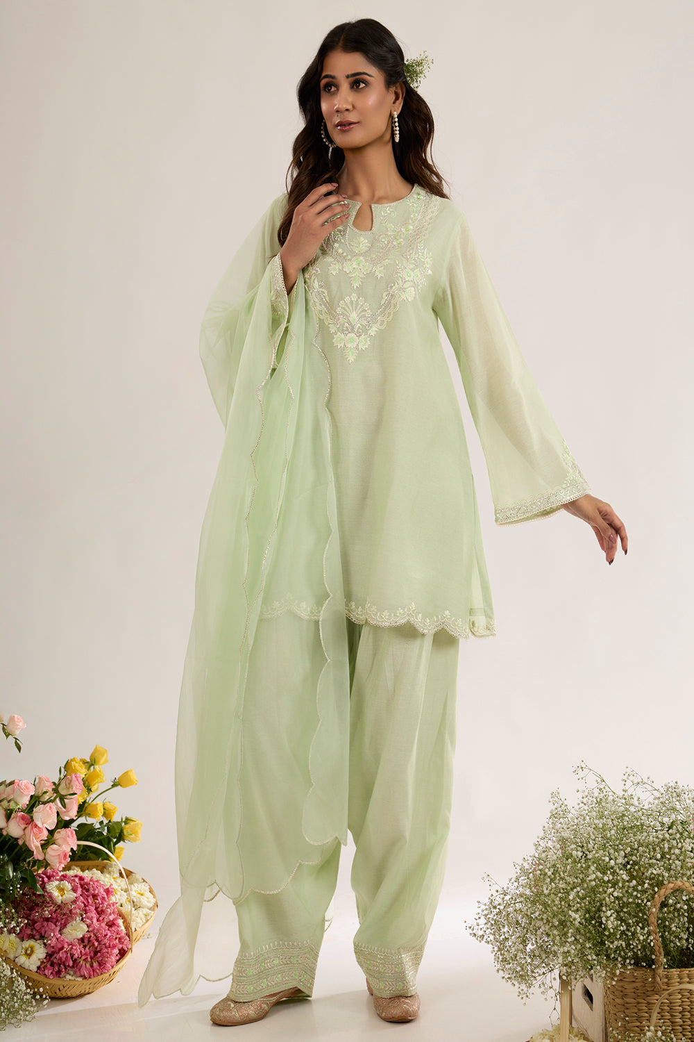 Short Kurta With Farsha Salwar And Dupatta