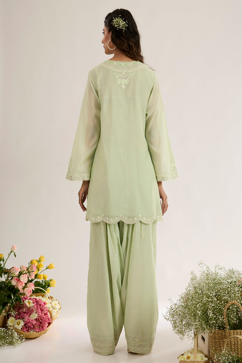 Short Kurta With Farsha Salwar And Dupatta