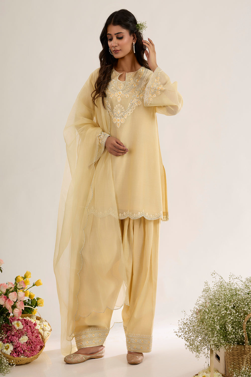 Short Kurta With Farsha Salwar And Dupatta