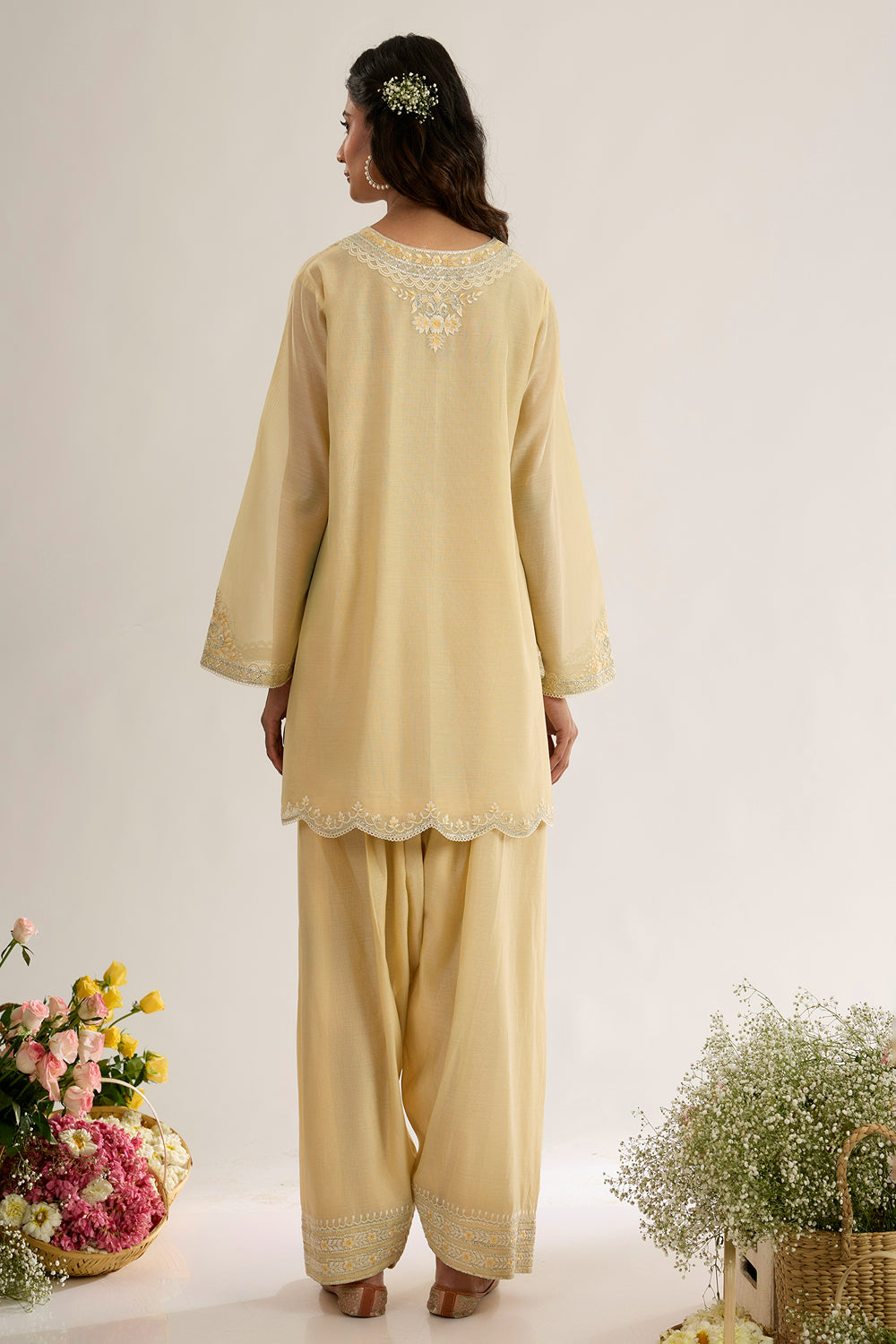 Short Kurta With Farsha Salwar And Dupatta