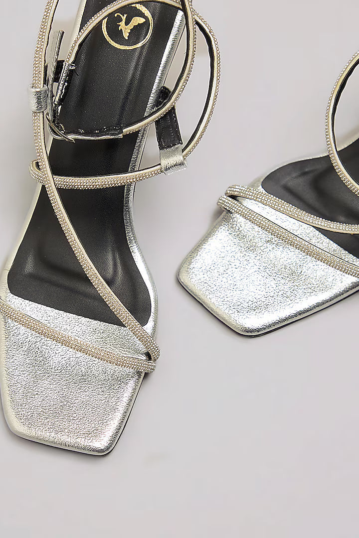 Silver Berry Pro Heels for Women – Open Toe with Buckle Closure