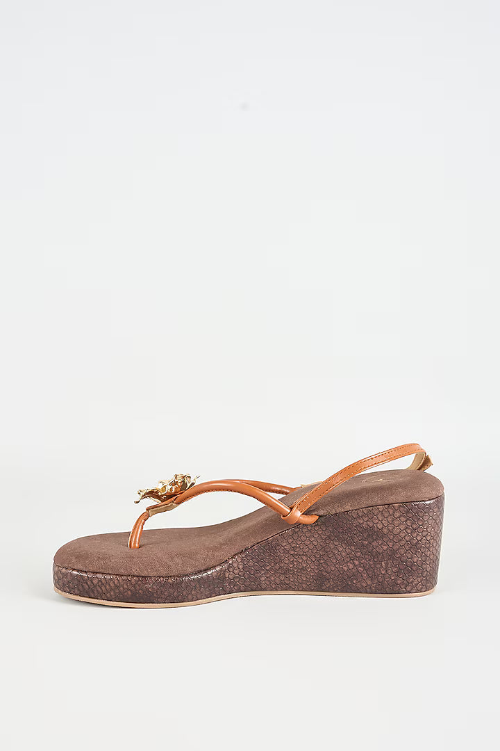 Zeno Brown Baby Wedge