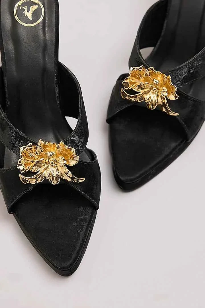 Zeno Black Elevation Heel