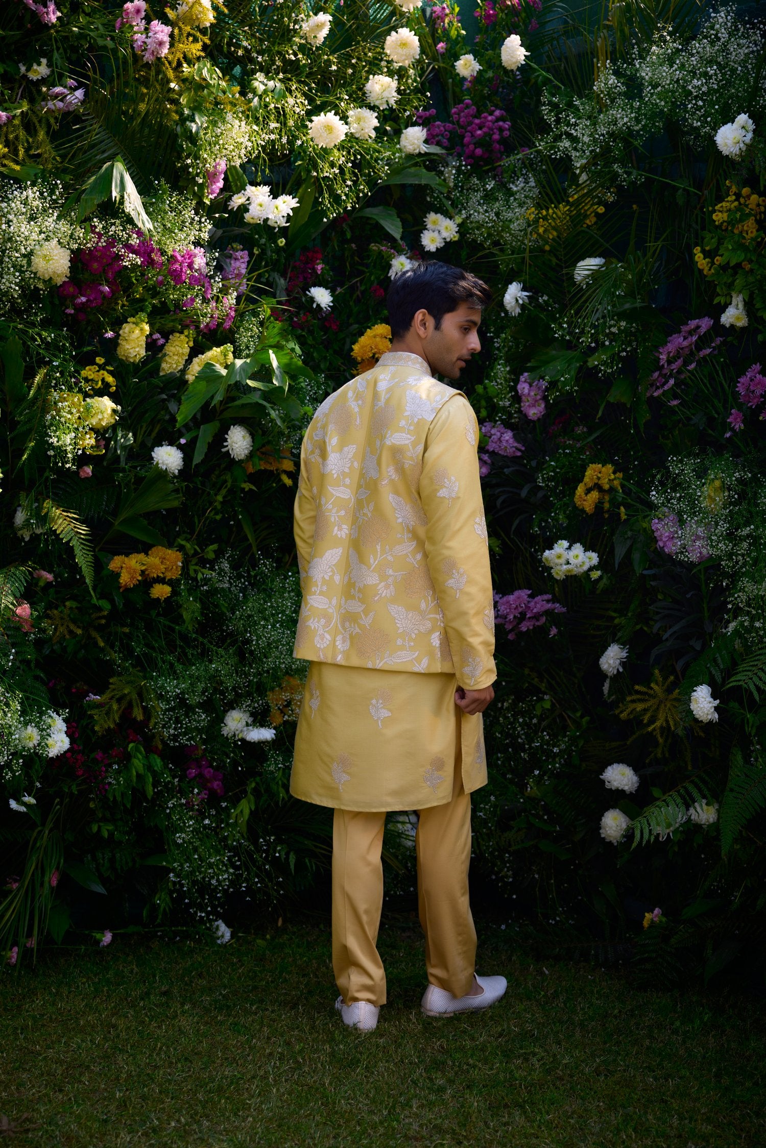 Waist Coat And Kurta Set