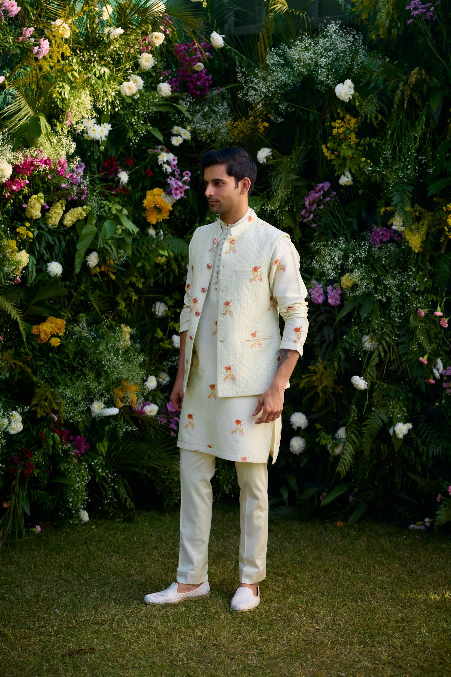Waist Coat And Kurta Set