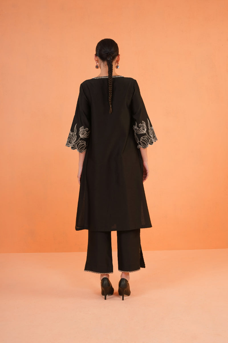 ORIGANI Black Oasis Suit Set