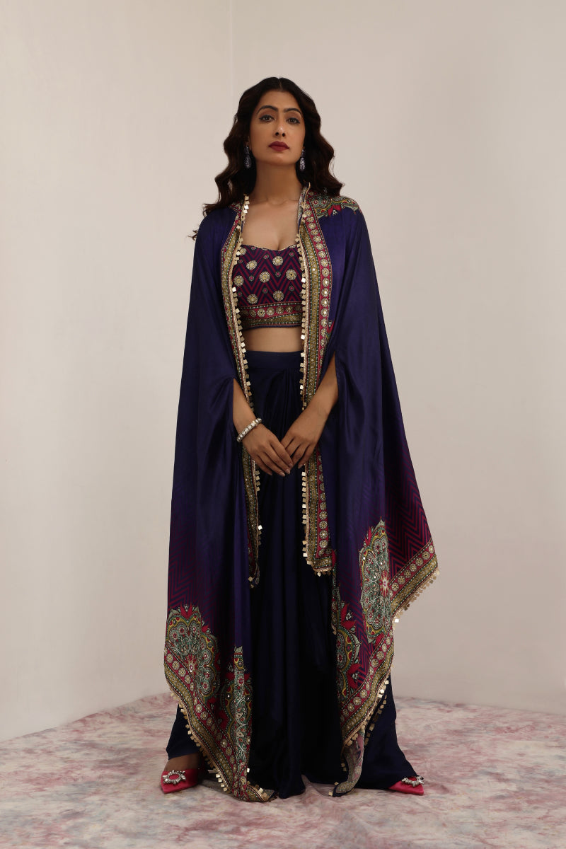 Kaashni Cape set