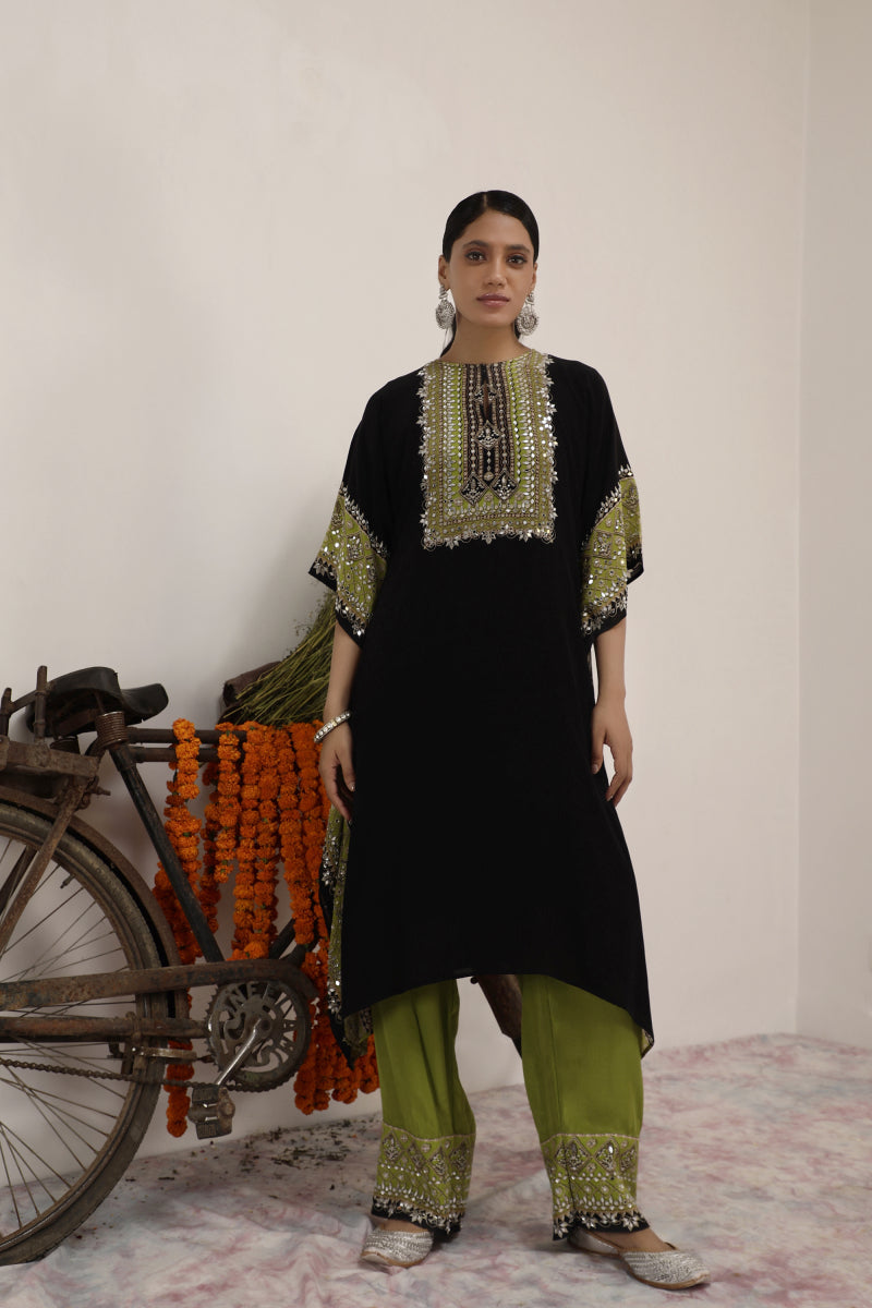 Salma Sitara Kaftaan set