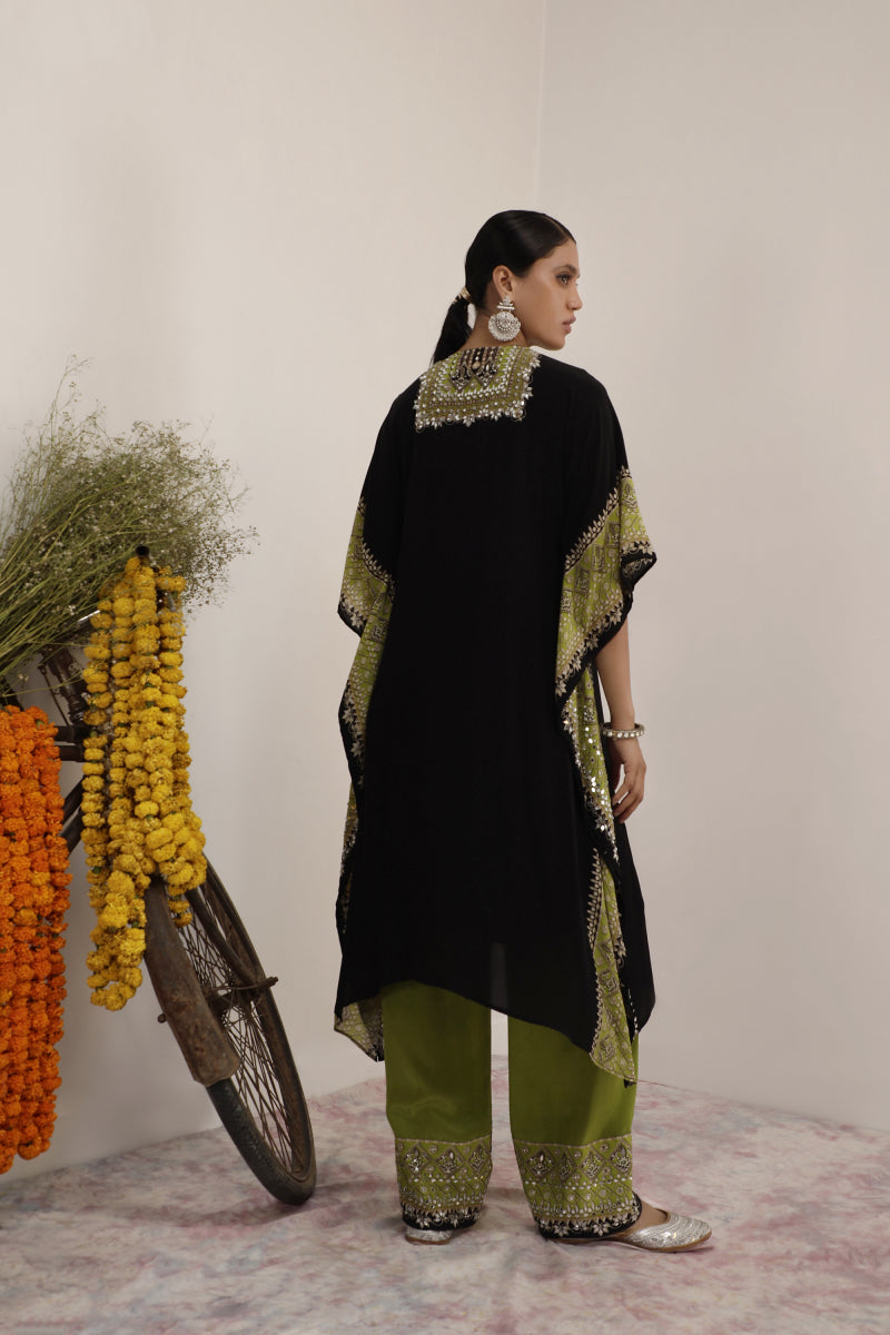 Salma Sitara Kaftaan set