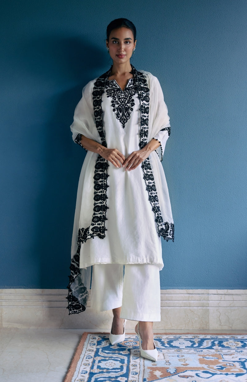 Belle Kurta