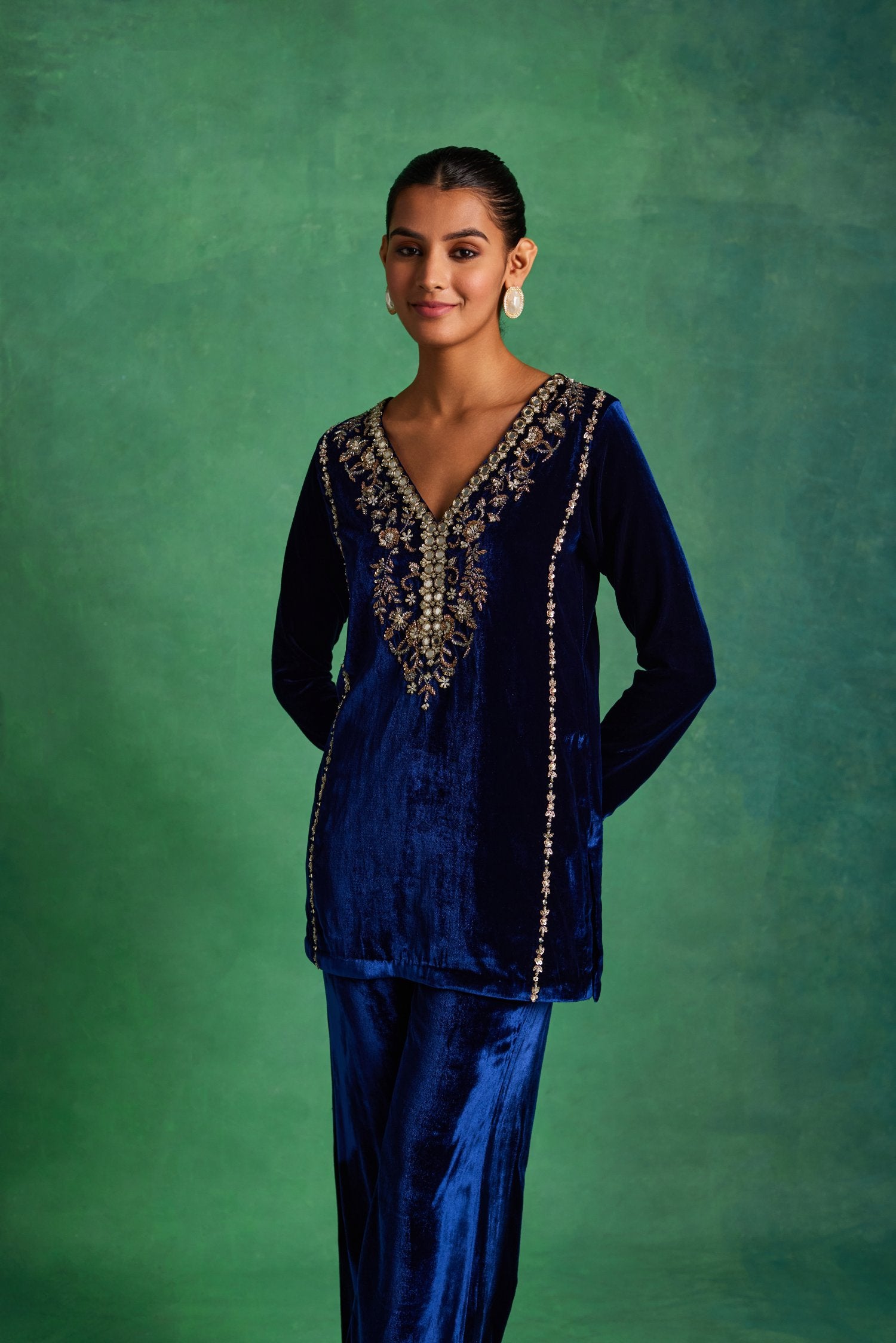 Blue Velvet Straight Kurta With Pants And Dupatta
