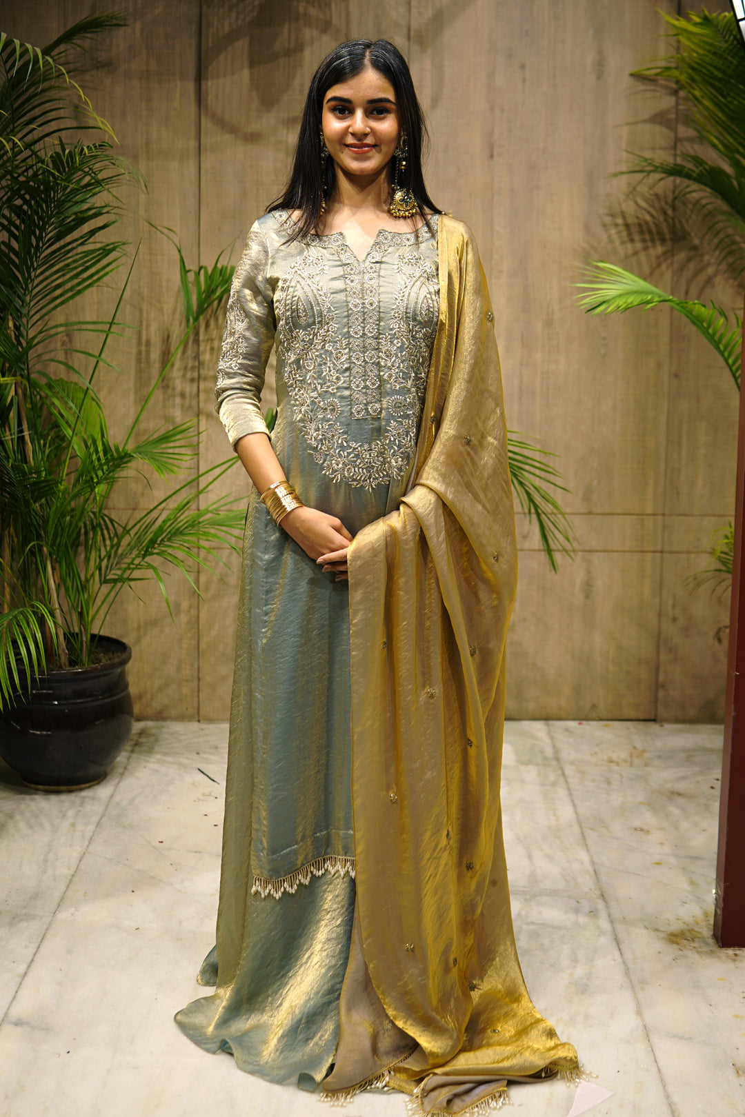 Tarini Suit