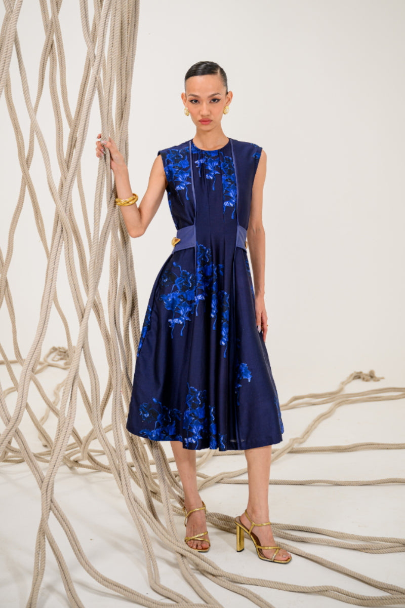 Niloufar Adjustable Midi Dress