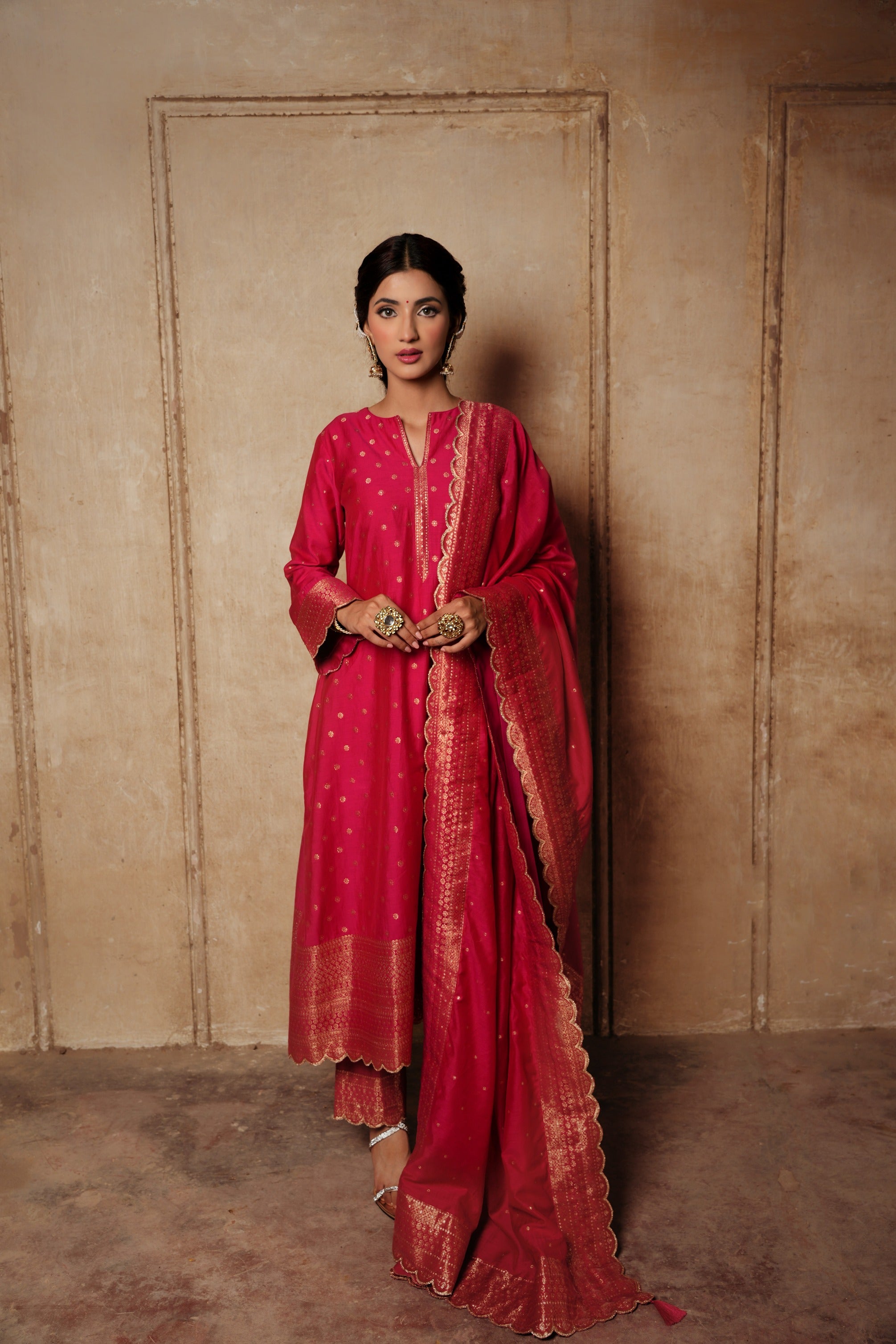 THE GULAABI NAMEH SUIT