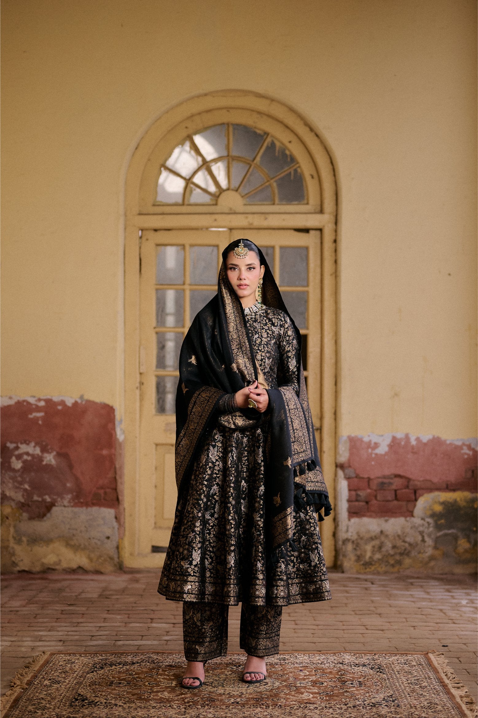 BLACK GOLD MOONLIGHT DUPATTA PARSI GARA WEAVE