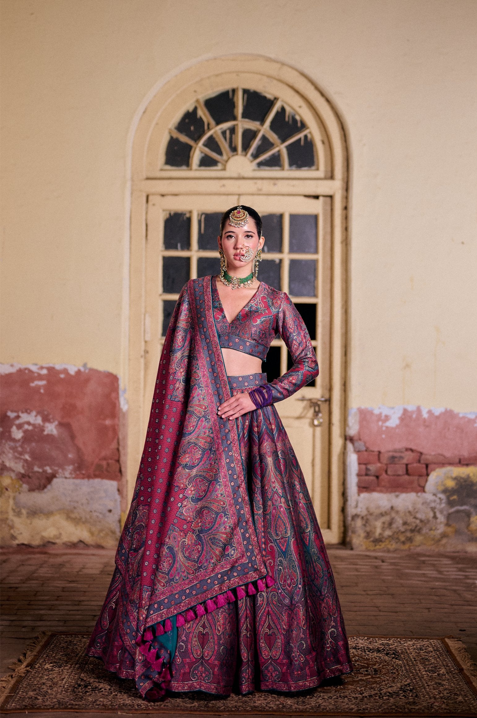 GRE LEHENGA KANI CHAIN STITCH WEAVE MOONGA SILK