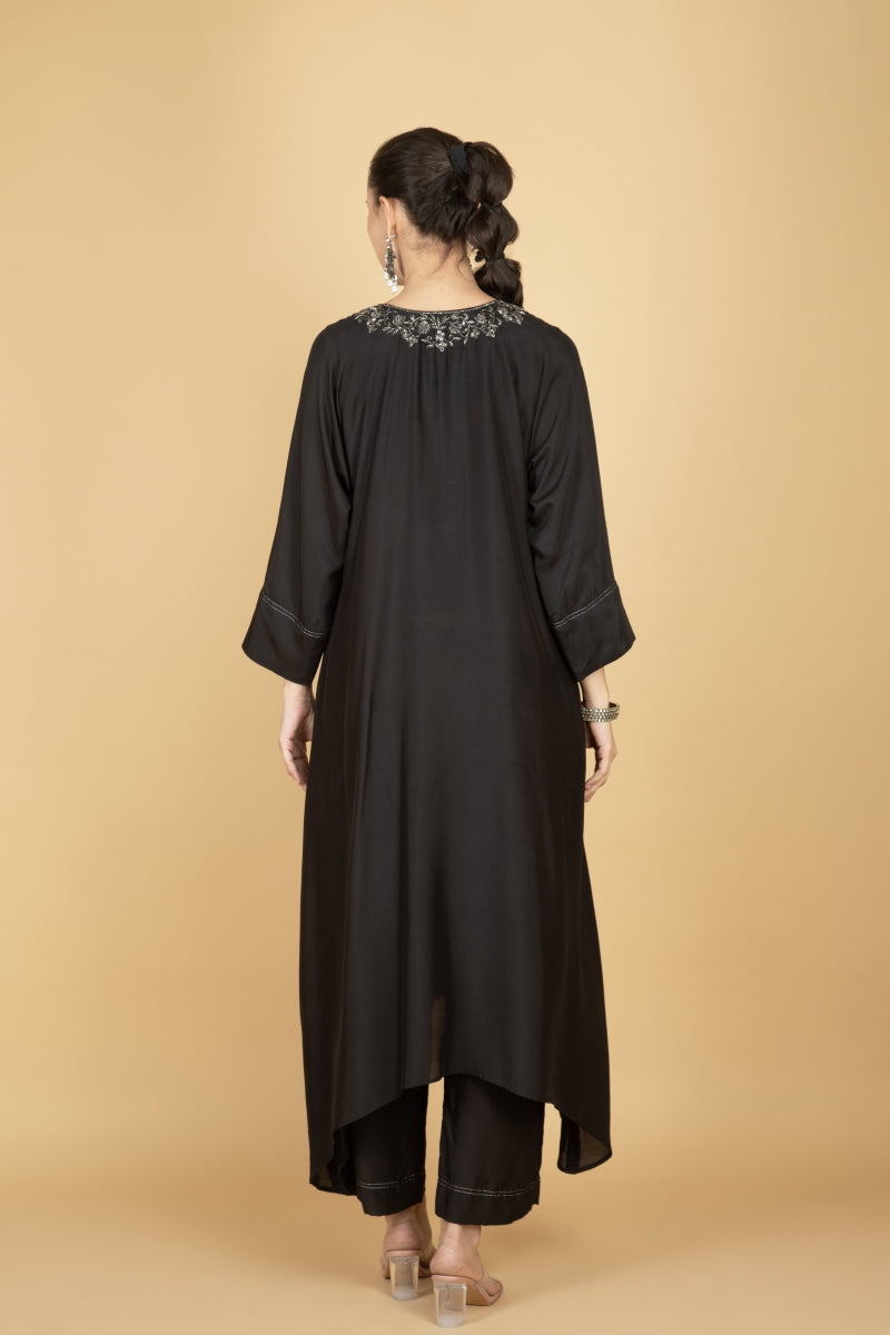 lack Hand Embroidered Kaftaan Kurta W/Pants