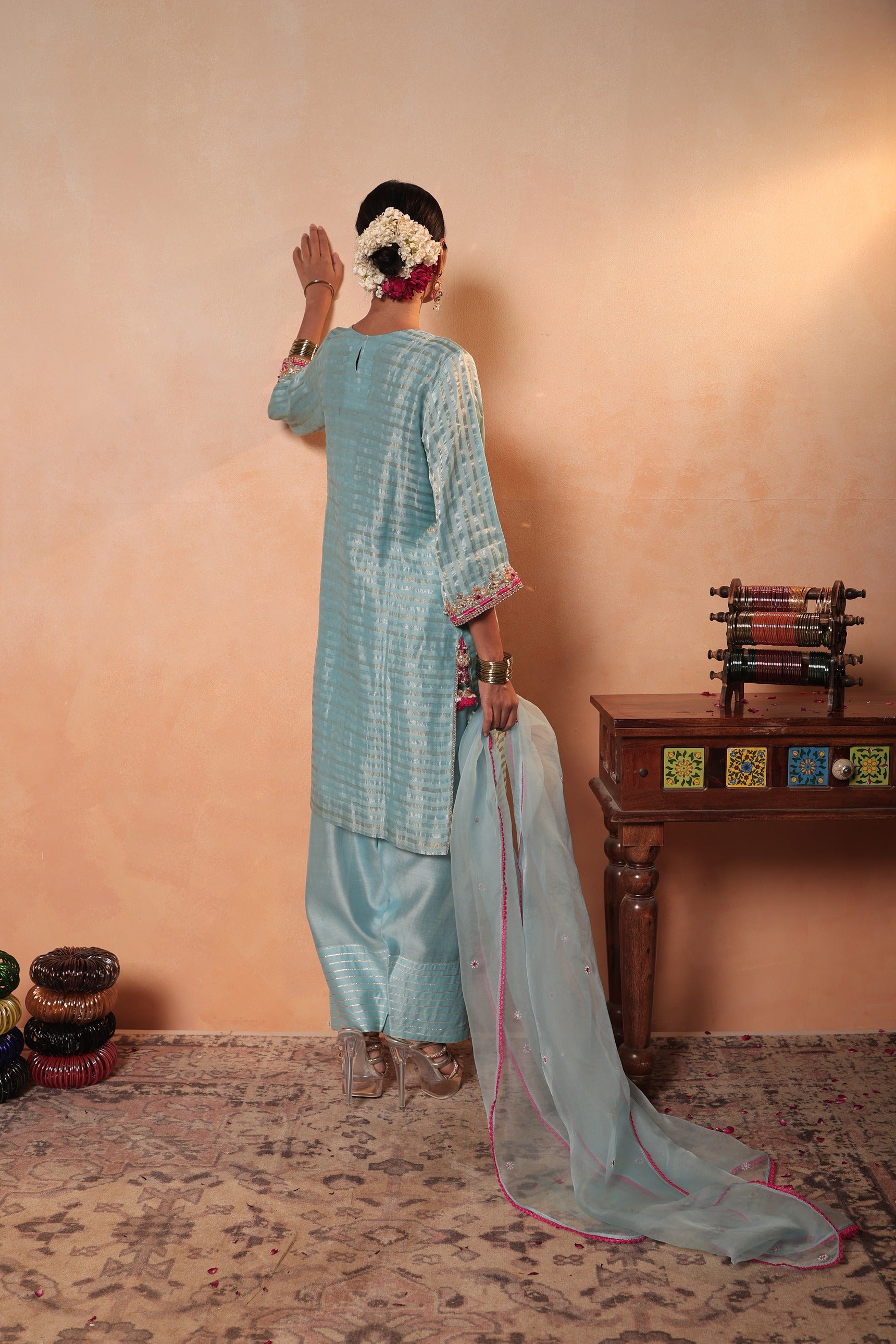 Taruni Suit Set