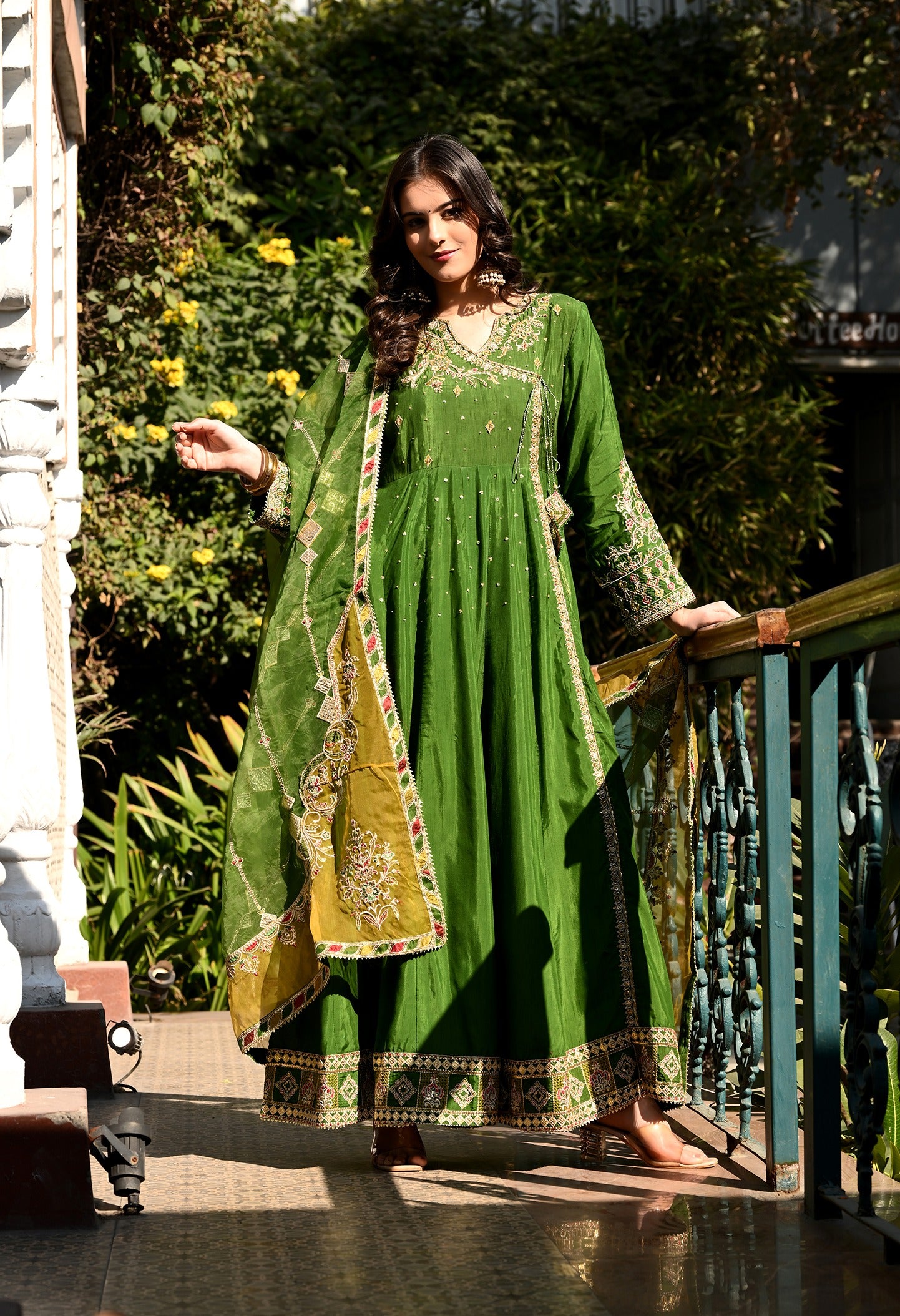 Anarkali Set With Zardozi & Applique Embroidery