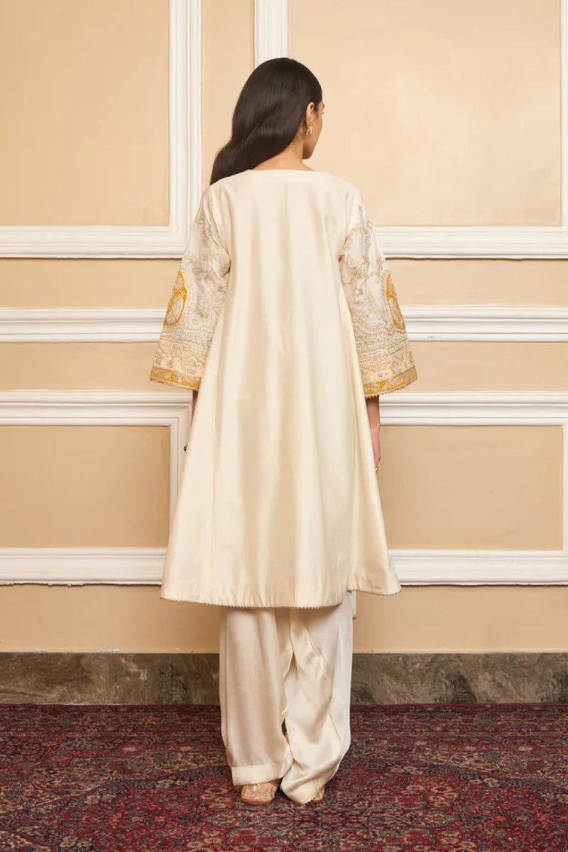 Mohsina-Chauga With Salwar