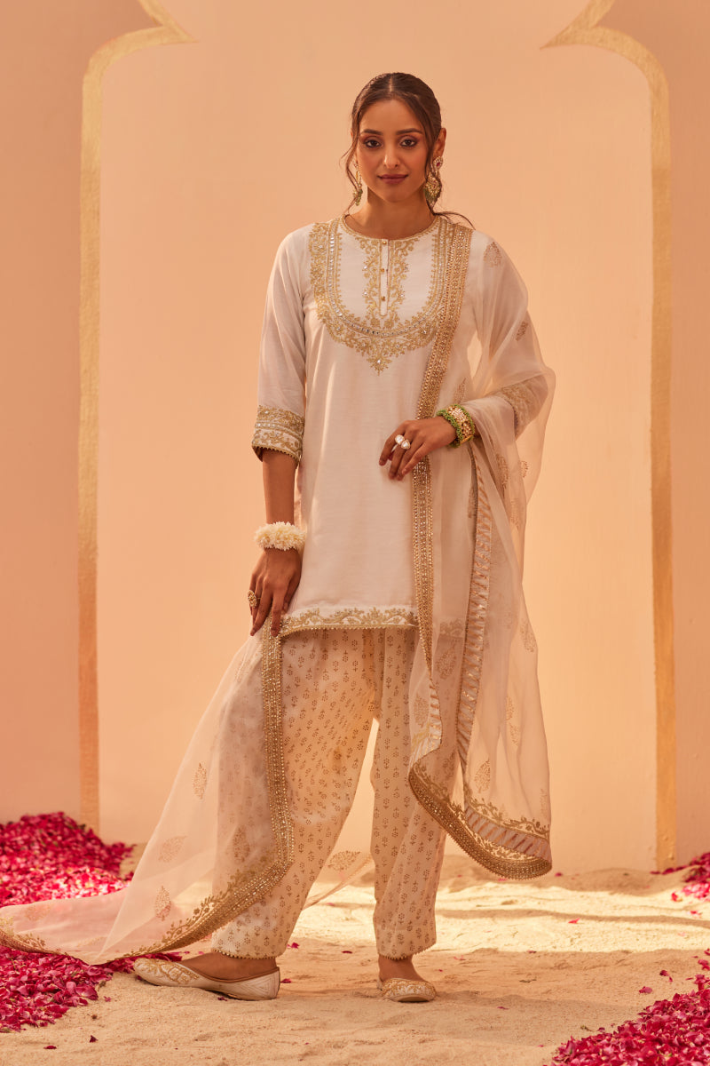 Nafisah- Short Kurta With Salwar And Dupatta