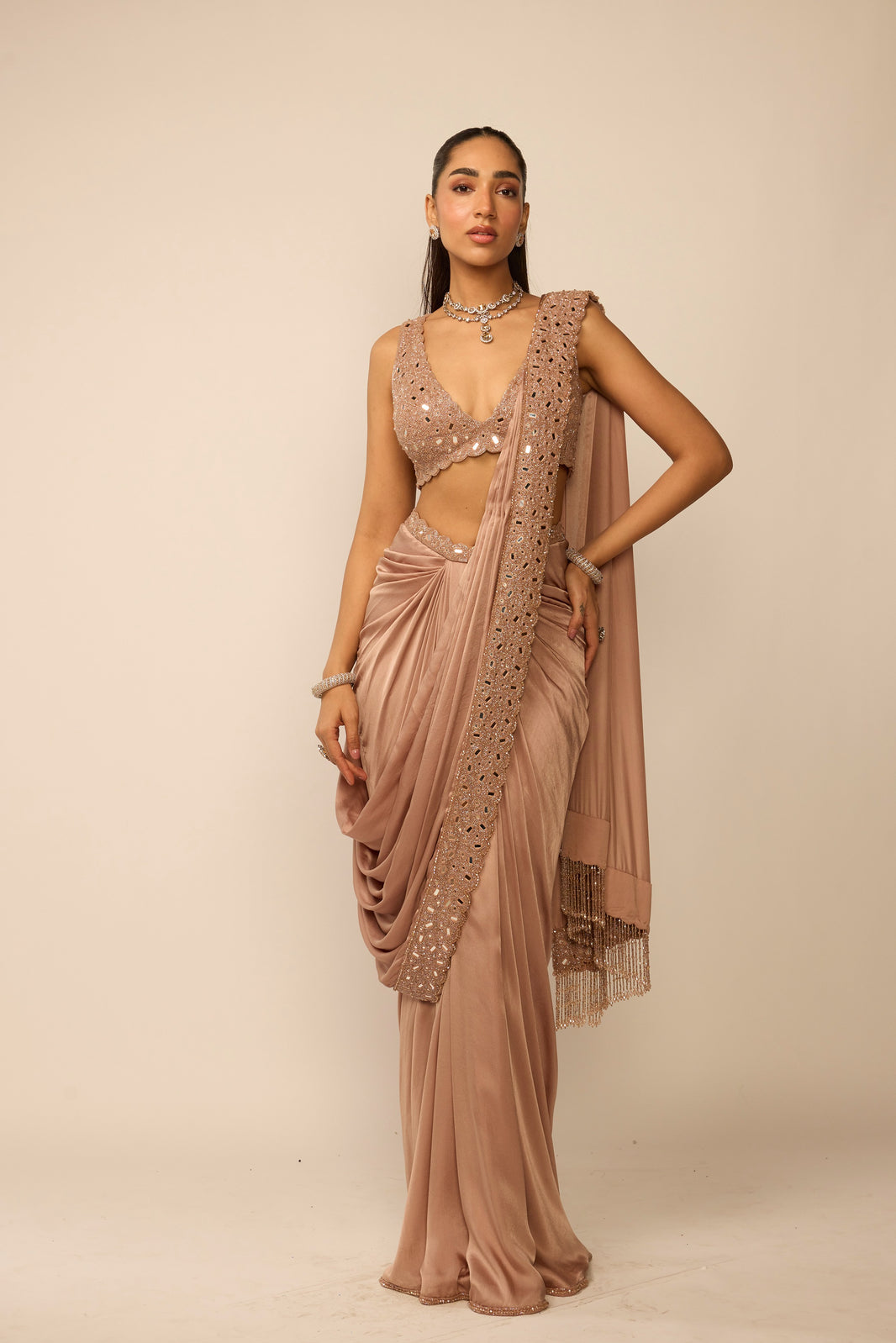 Vani Vats - Buy Kurta Sets, Sarees, Lehengas Online – AGASHE