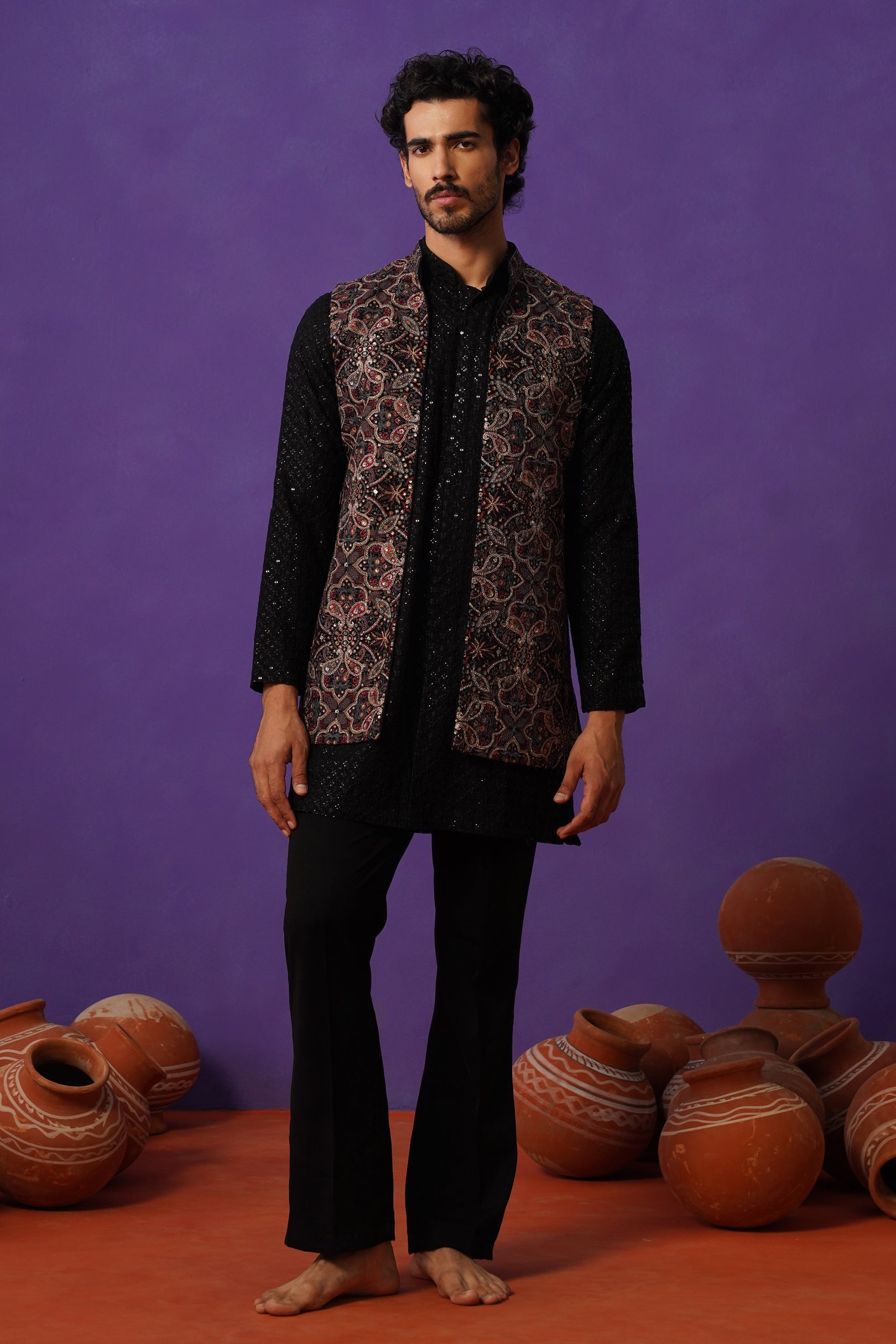 Aariv Ramphal AARIV BLACK SHORT KURTA JACKET SET – AGASHE