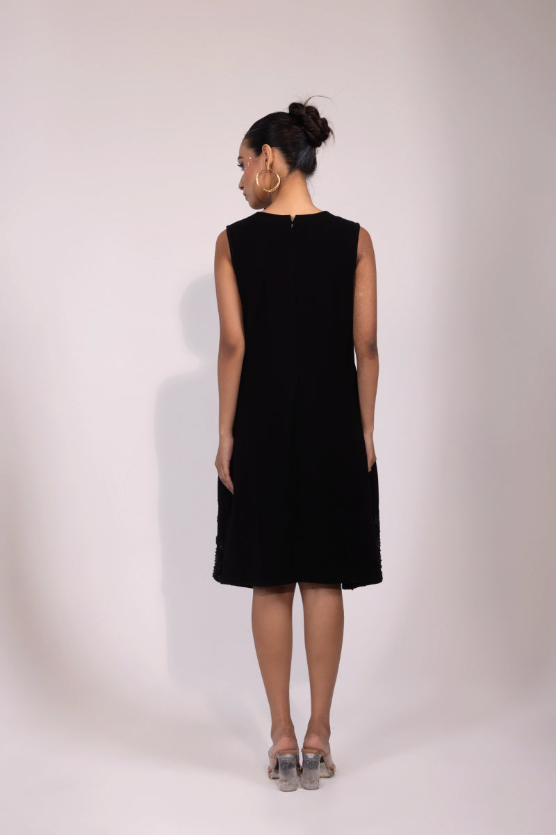 Classic Sleeveless Black Shift Dress