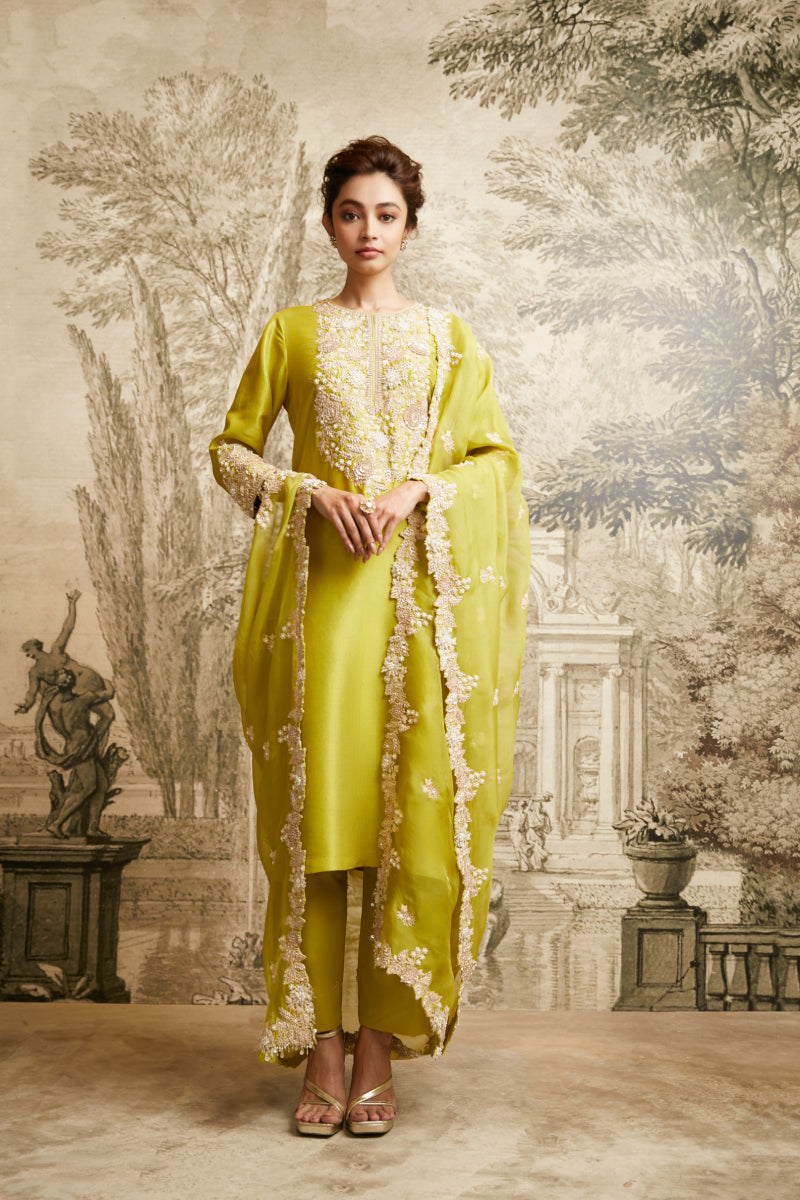 Long Kurta, Dupatta And Straight Pant
