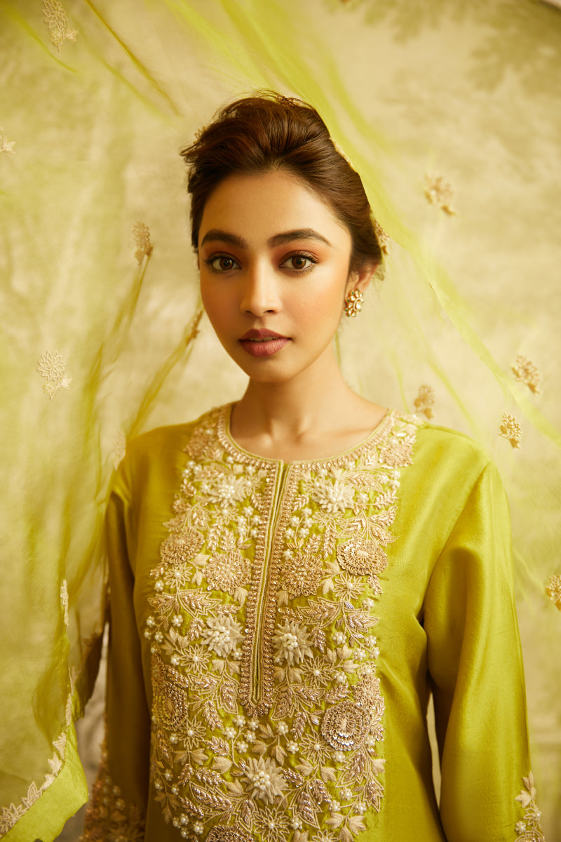 Long Kurta, Dupatta And Straight Pant