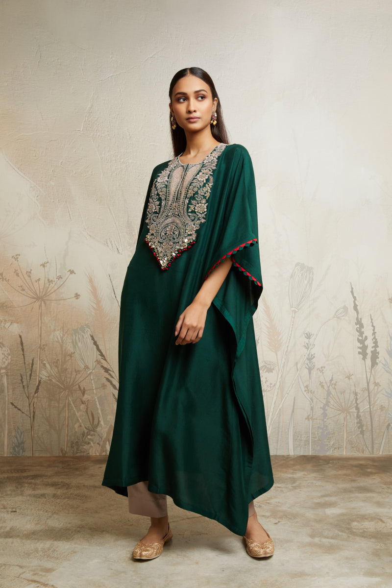 As Dori Kairi Kaftaan