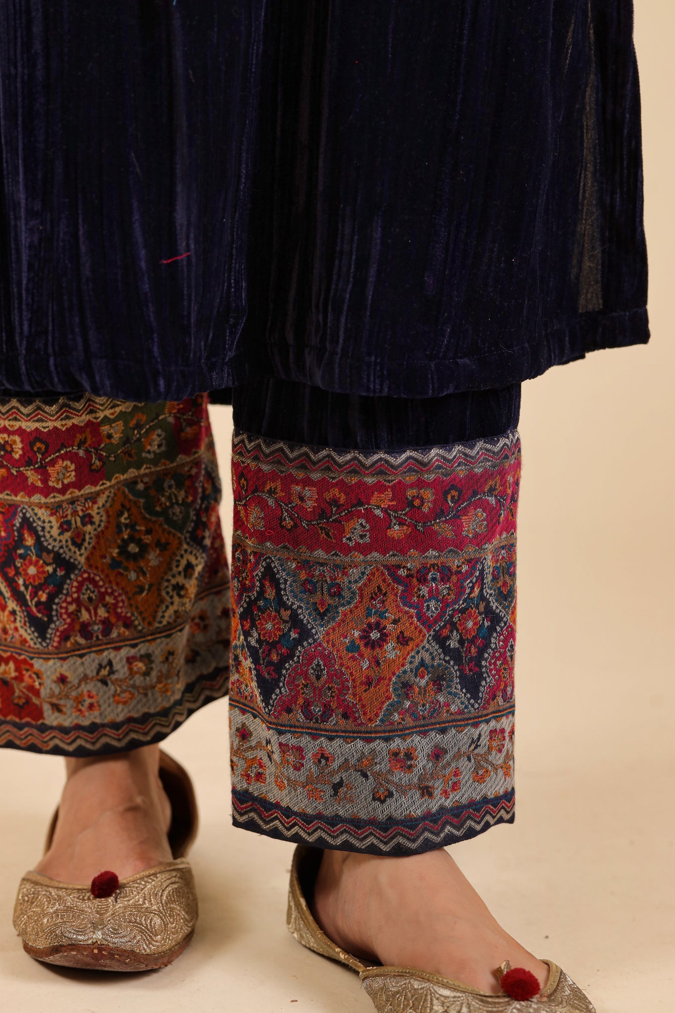 Navy Blue Crush Suit with Women Chanderi Dupatta - Inching India