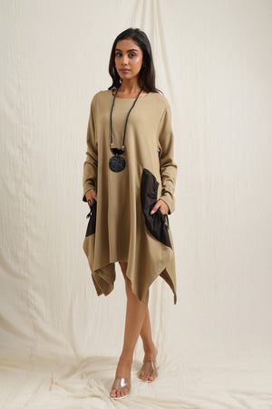 Tunic with Contrast Pockets -  Meiala