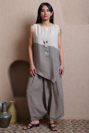 Colorblock Sleeveless Top  -  Meiala