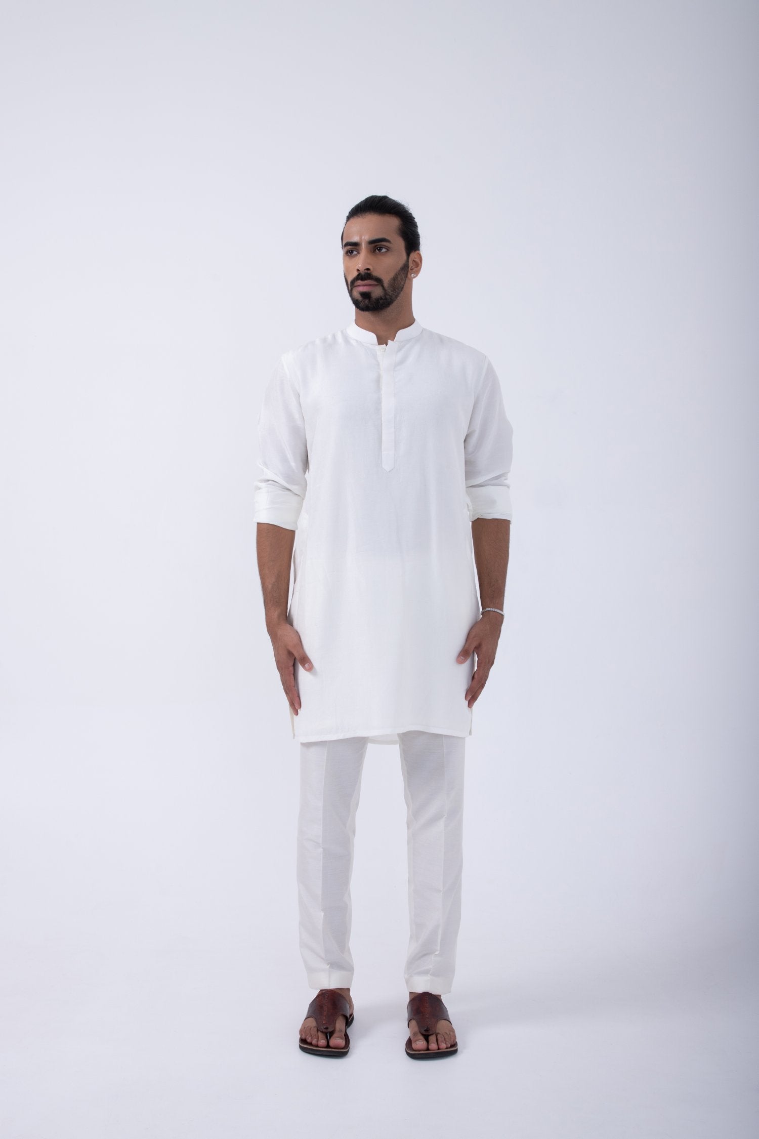 Ivory Kurta Set With Ivory Wave Kardana Bundi