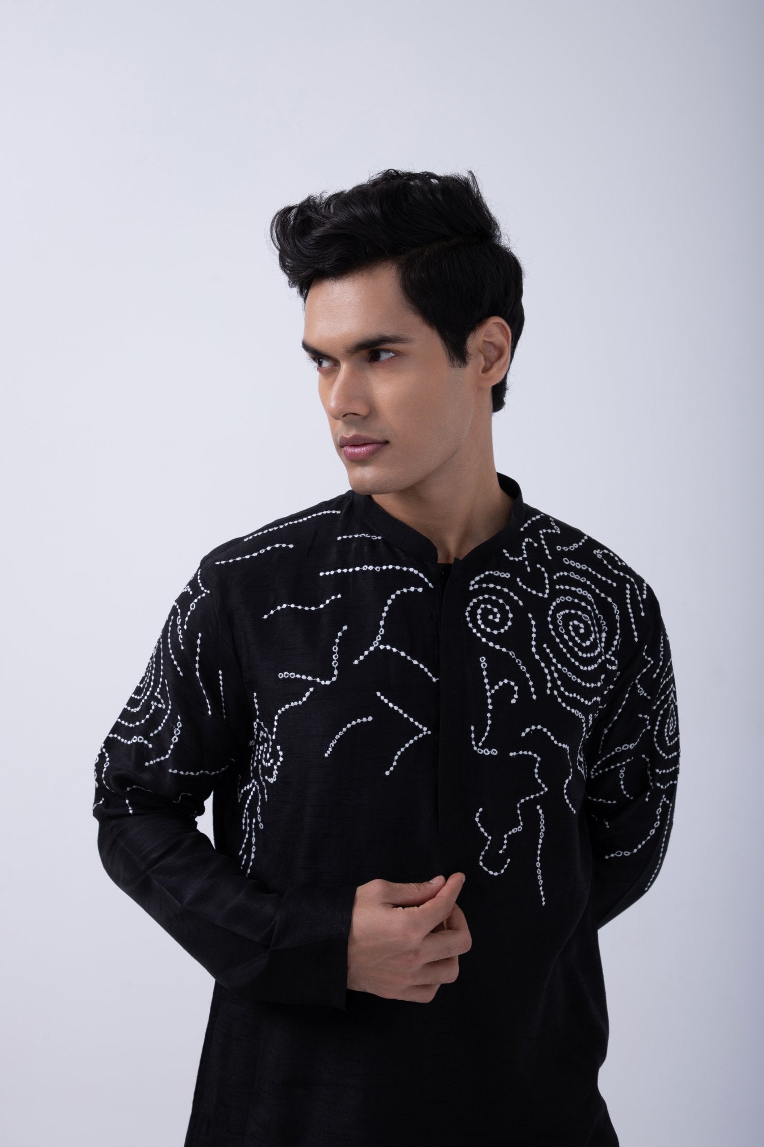 Black Abstract Embriodered Kurta Set Abstract Embriodered Bundi