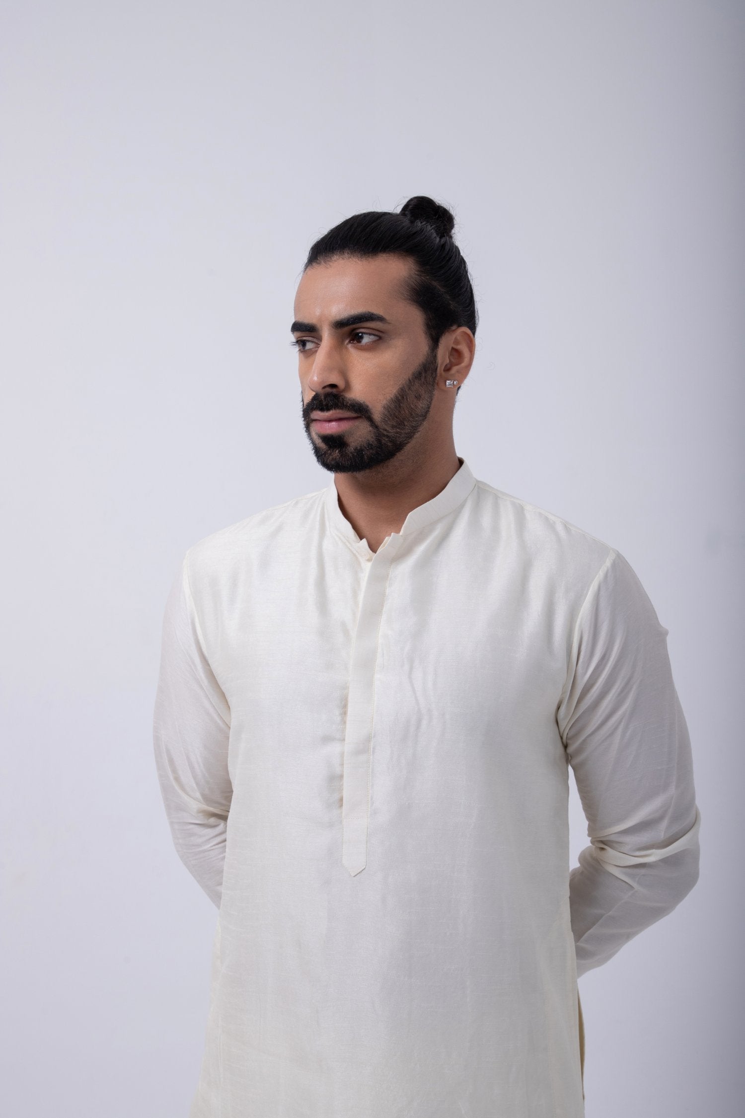 Ivory Kurta Set With Ivory- Pastel Multicolored Emb Bundi