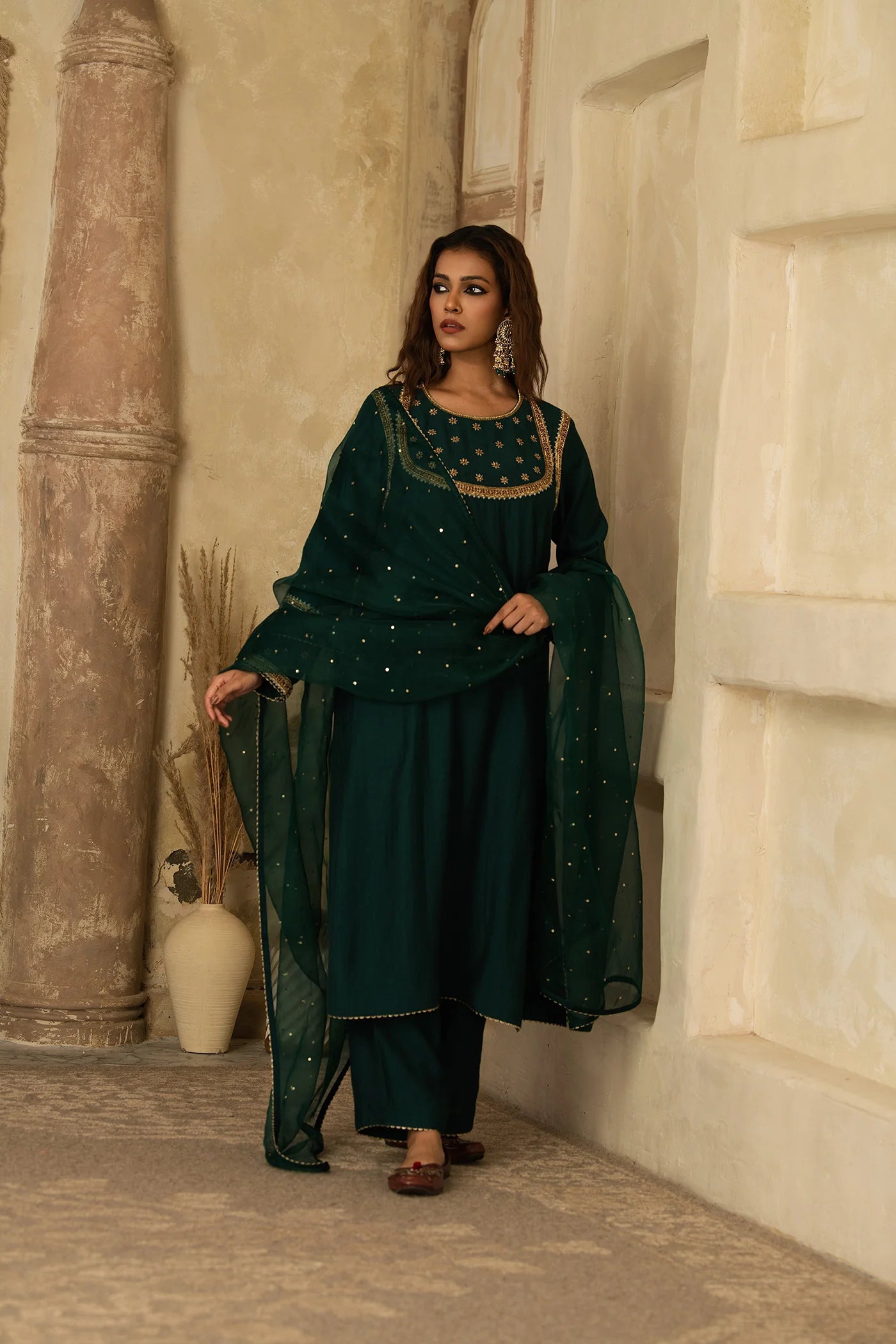 GREEN MUGHAL TARA SUIT SET