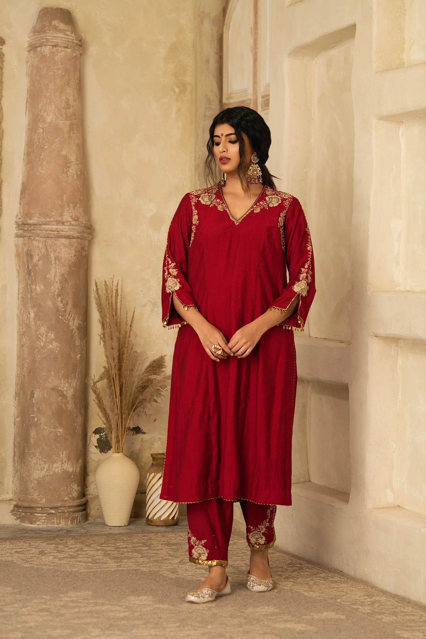 RED MUGHAL V NECK KURTA SET