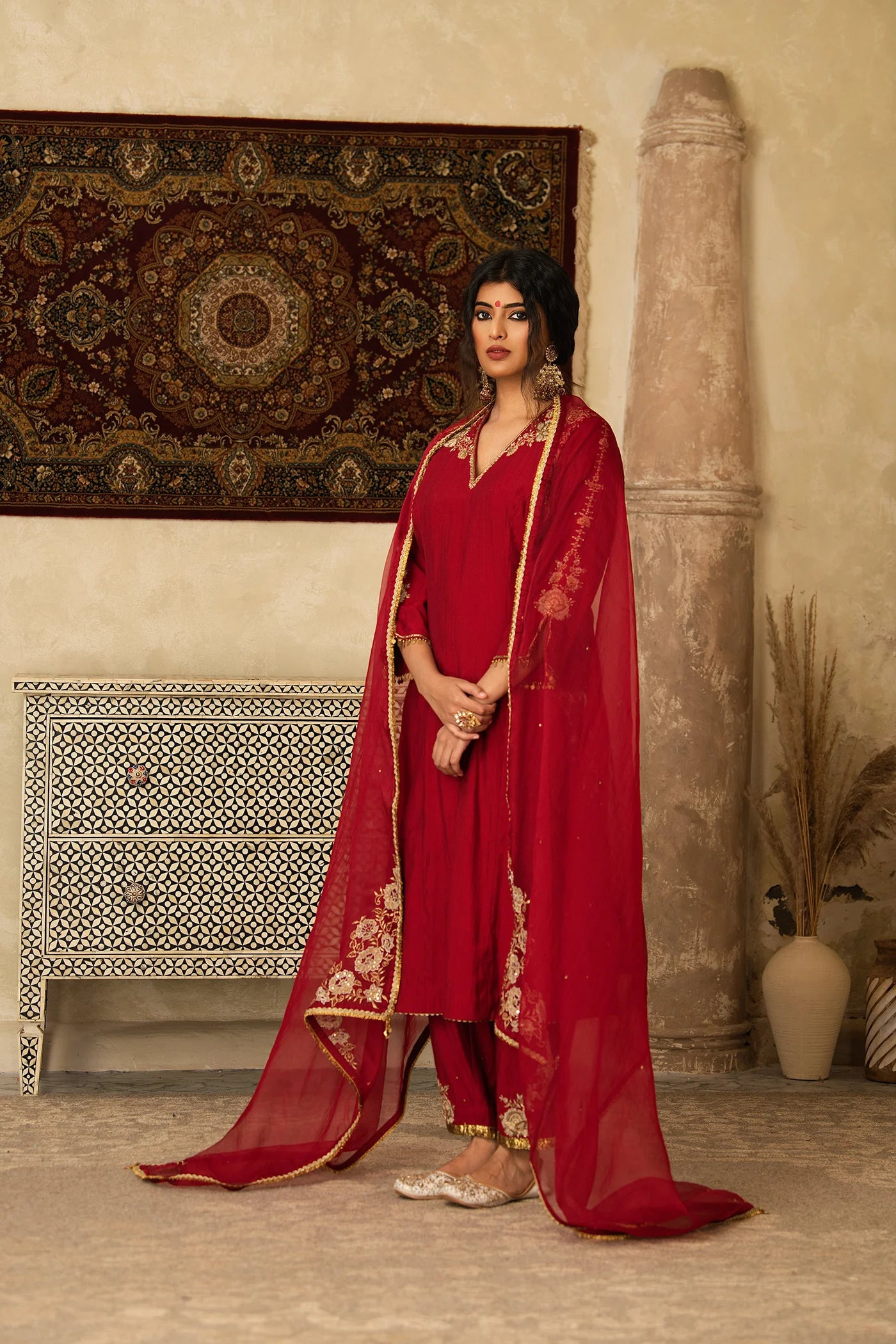 RED MUGHAL V NECK KURTA SET