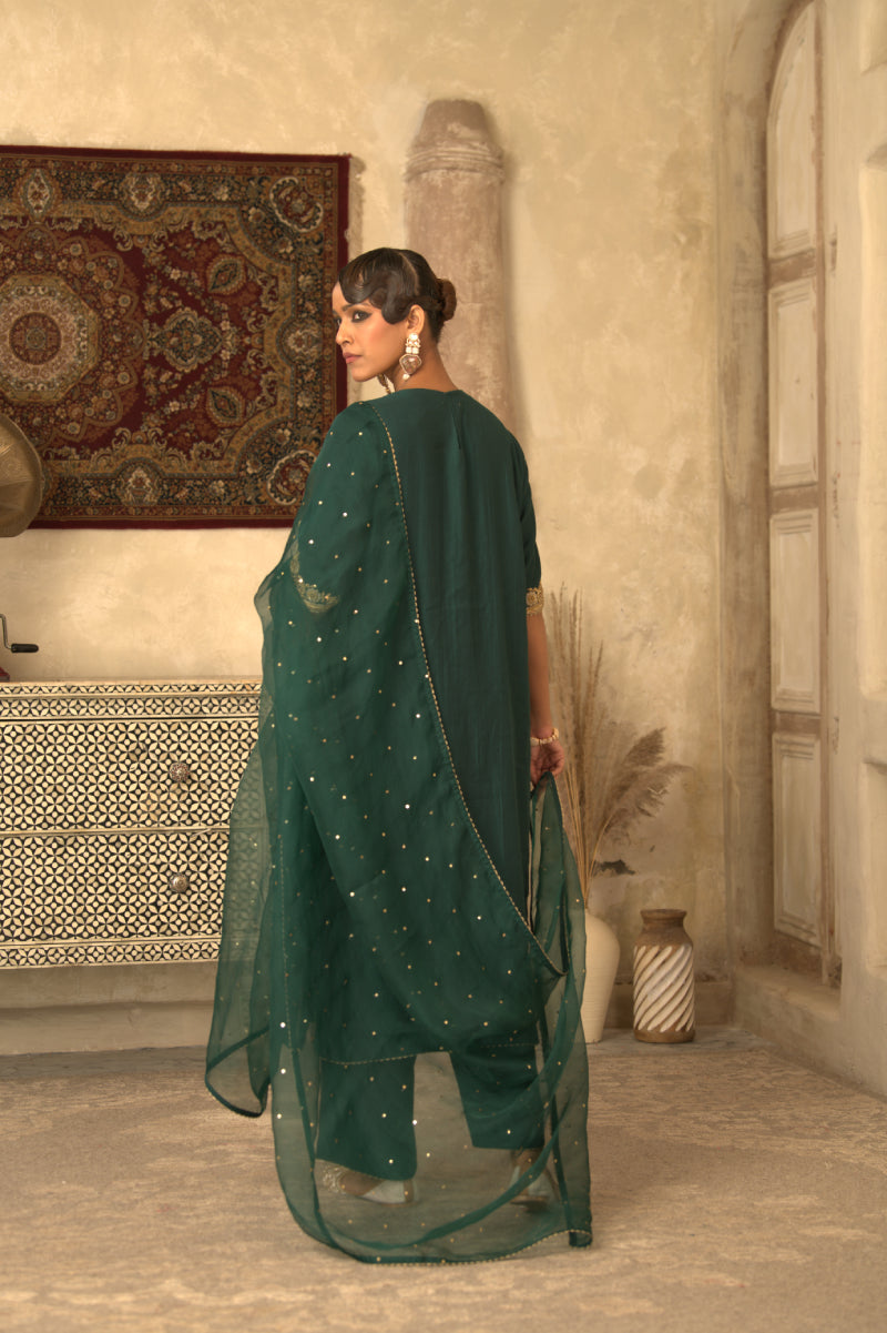GREEN MUGHAL JHAROKHA SUIT SET
