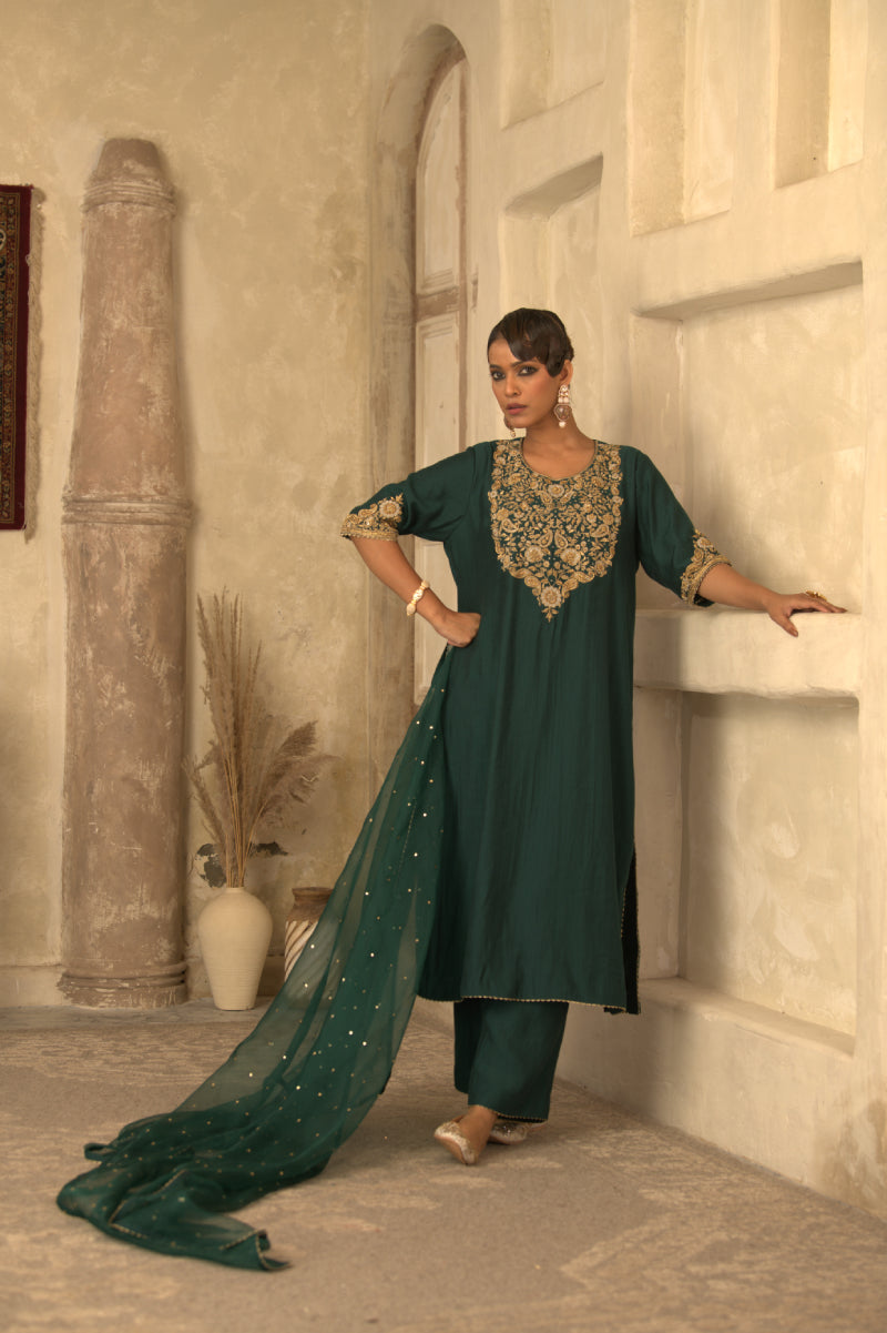 GREEN MUGHAL JHAROKHA SUIT SET